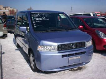 2003 Honda Mobilio Spike Photos