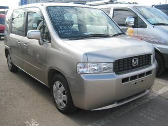 2003 Honda Mobilio Spike Photos