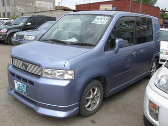 2003 Honda Mobilio Spike Photos