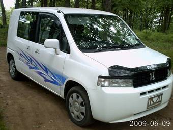 2003 Honda Mobilio Spike Pictures