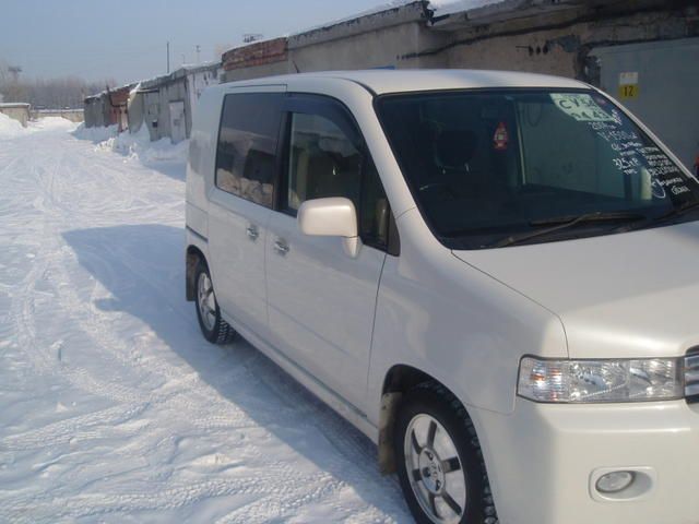 2004 Honda Mobilio Spike
