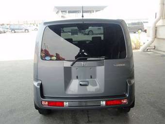 2005 Honda Mobilio Spike Pictures
