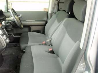 2005 Honda Mobilio Spike Pictures