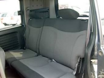 2005 Honda Mobilio Spike Pictures