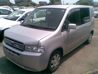 2005 Honda Mobilio Spike Pictures