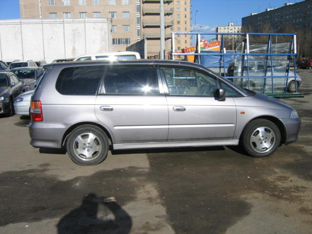 1999 Honda Odyssey Photos