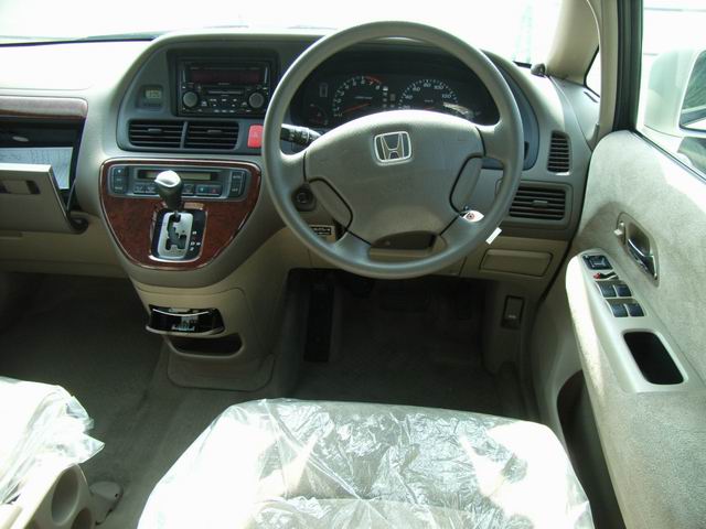 2000 Honda Odyssey Photos