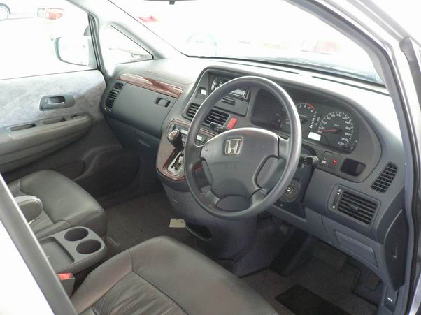 2000 Honda Odyssey Photos