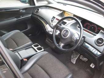 2004 Honda Odyssey Photos