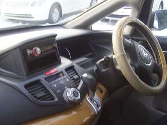 2004 Honda Odyssey Photos