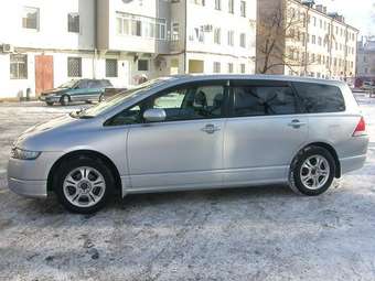 2004 Honda Odyssey Images