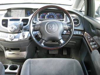 2004 Honda Odyssey Photos