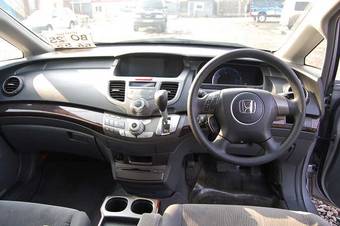 2004 Honda Odyssey Photos