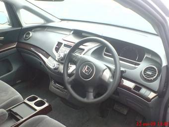 2004 Honda Odyssey Pictures