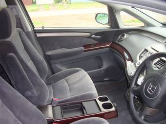 2004 Honda Odyssey Photos