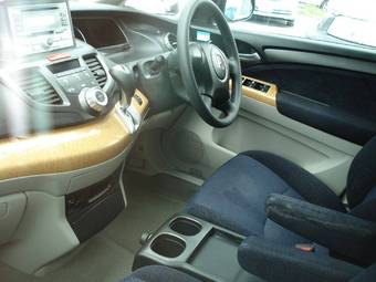 2004 Honda Odyssey Pictures