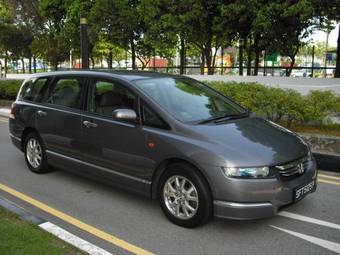 2004 Honda Odyssey Photos