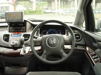 2005 Honda Odyssey Images
