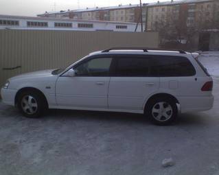 2000 Honda Orthia Pictures