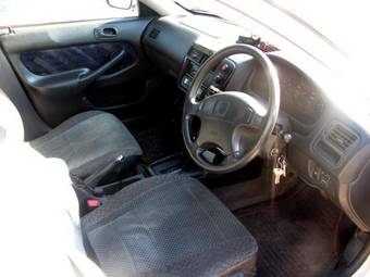 2000 Honda Orthia Pictures