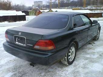 1998 Honda Saber Photos