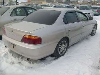 1999 Honda Saber Photos