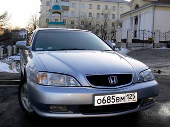 1999 Honda Saber Pictures