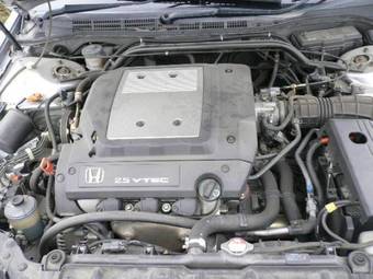 1999 Honda Saber Photos