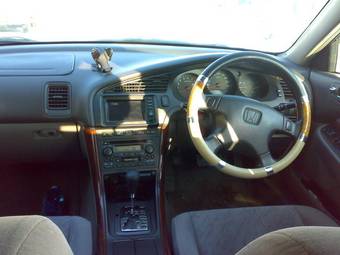 1999 Honda Saber Images