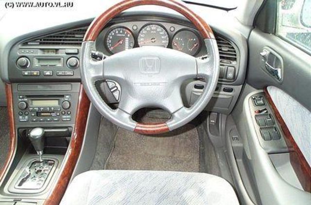 2000 Honda Saber