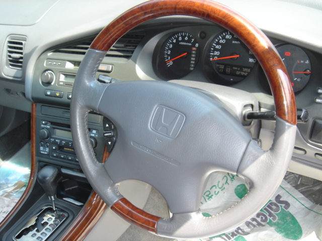 2000 Honda Saber Pictures