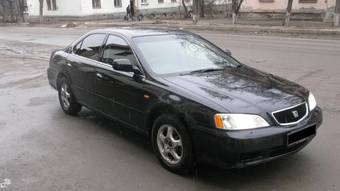 2000 Honda Saber Photos