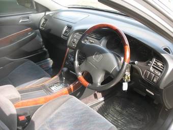 2000 Honda Saber Pictures