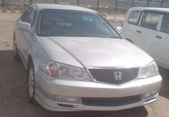 2001 Honda Saber Pictures