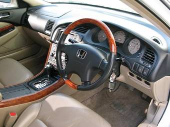 2001 Honda Saber Pictures