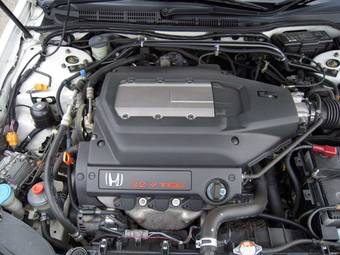 2002 Honda Saber Photos
