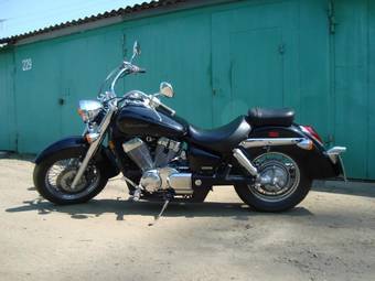 2005 Honda Shadow AERO Pictures