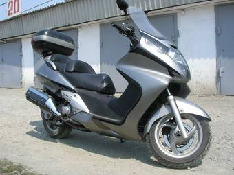 2001 Honda Silver WING Wallpapers