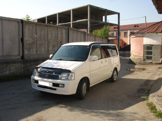 Honda stepwgn 2000