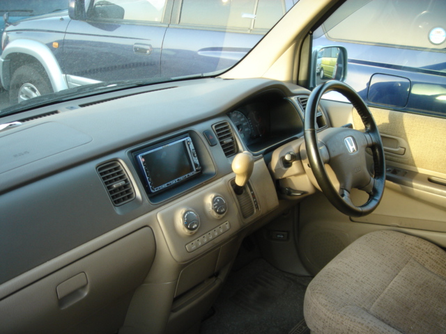 2001 Honda Stepwgn Photos