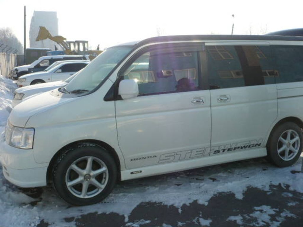 2002 Honda Stepwgn