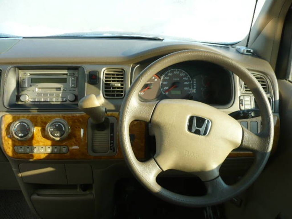 2002 Honda Stepwgn