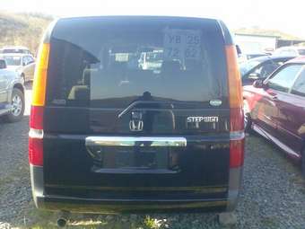 2002 Honda Stepwgn Images