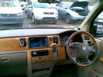 2002 Honda Stepwgn Images