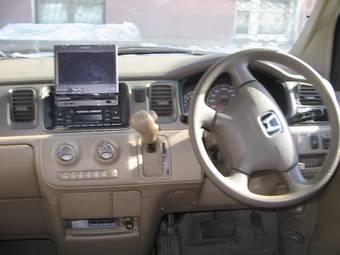 2002 Honda Stepwgn Images