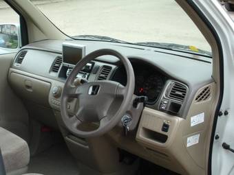 2002 Honda Stepwgn Photos