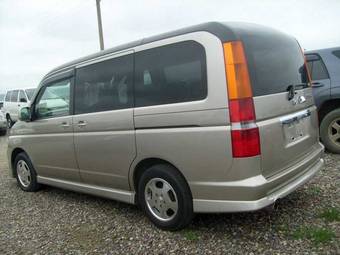 2002 Honda Stepwgn Images