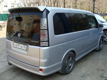 2003 Honda Stepwgn Photos