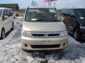 2003 Honda Stepwgn Photos