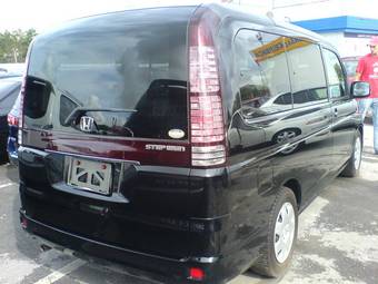 2003 Honda Stepwgn Photos